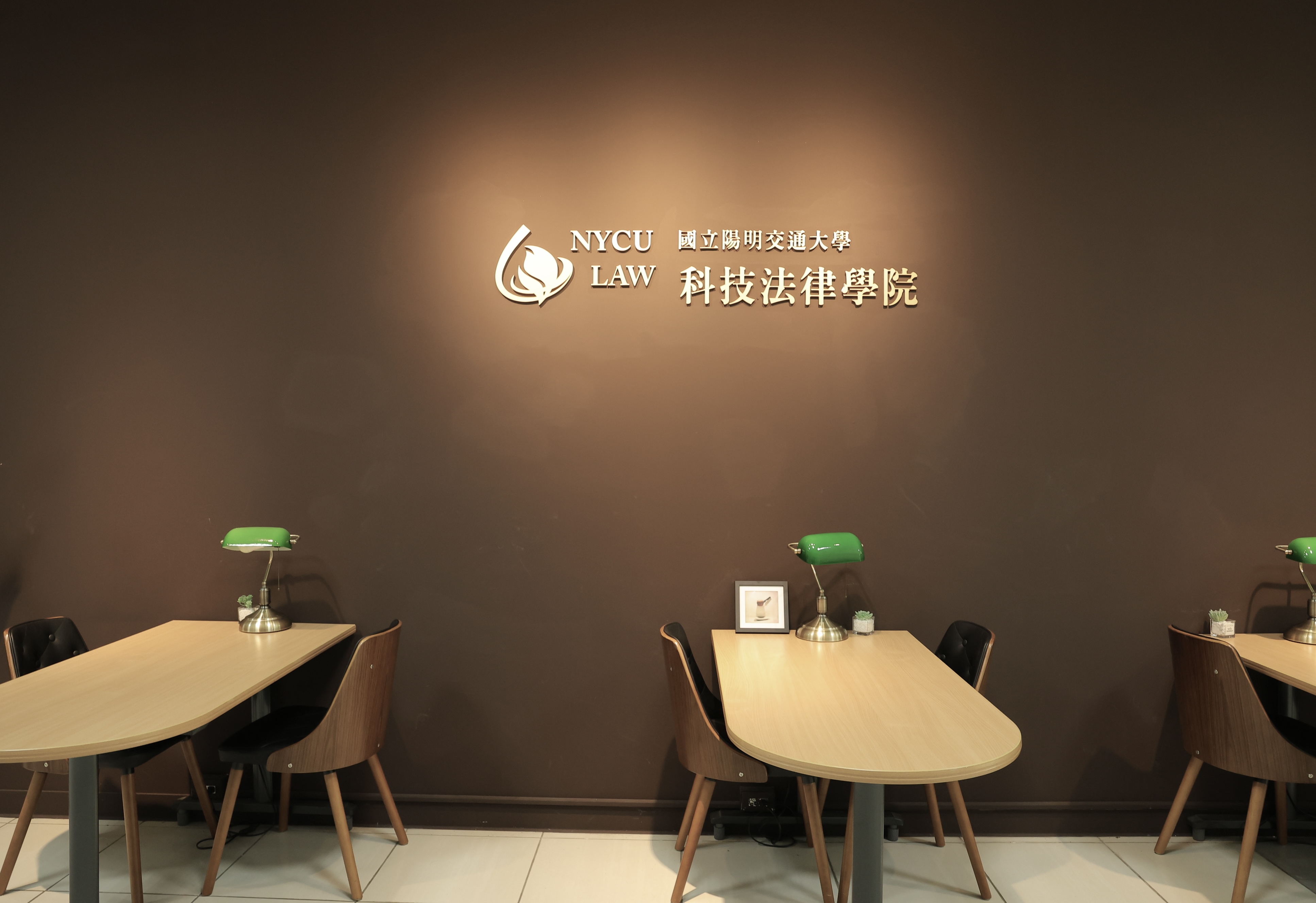 所辦座位區-2