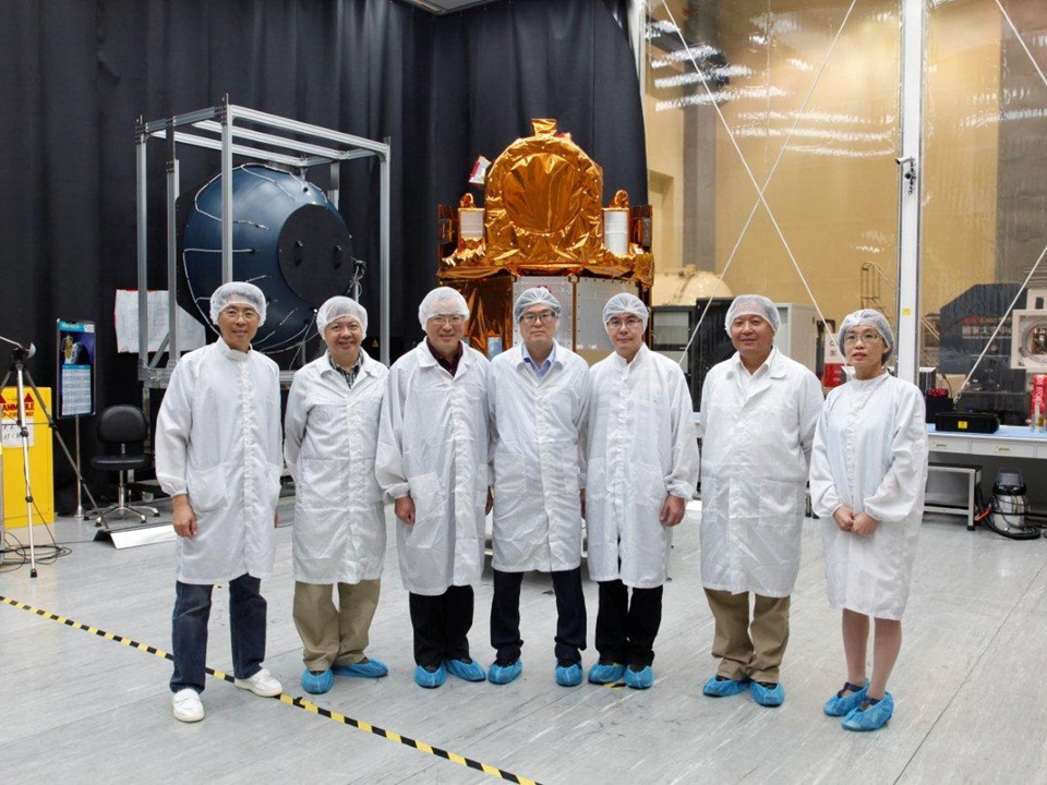 史天元教授參訪衛星整測廠房