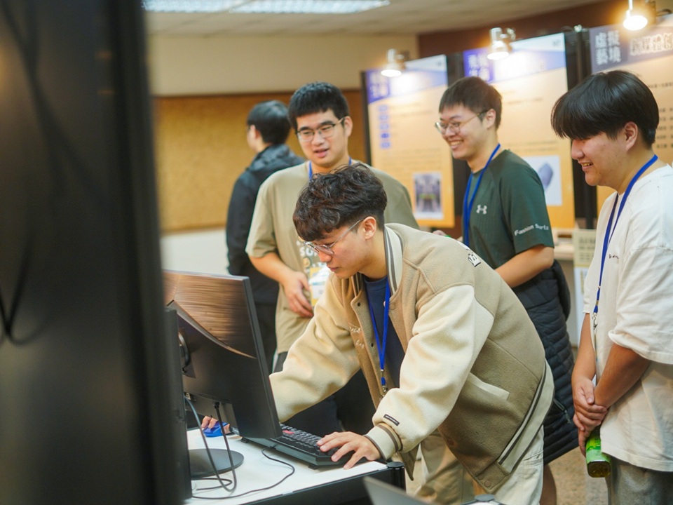 ICT創創工坊舉辦「創未來，出發吧！」跨域實作成果展