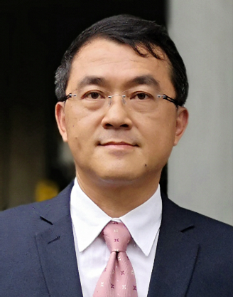 黃何雄 所長