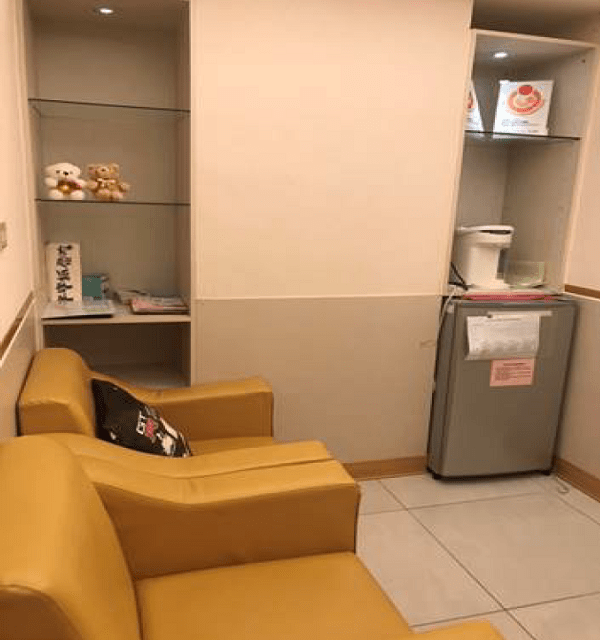 臺北陽明校區-圖書館哺(集)乳室-室內沙潑
