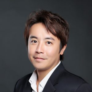 李育奇