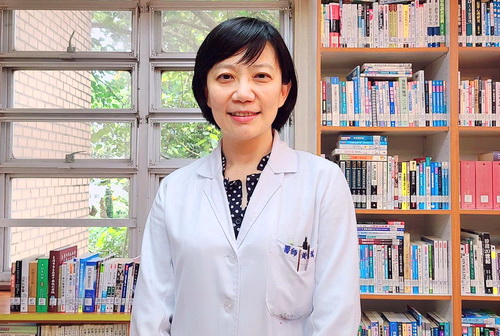 Director Huang Mingqi, Department of Psychiatry, Songde Campus, Beijing United Medical College