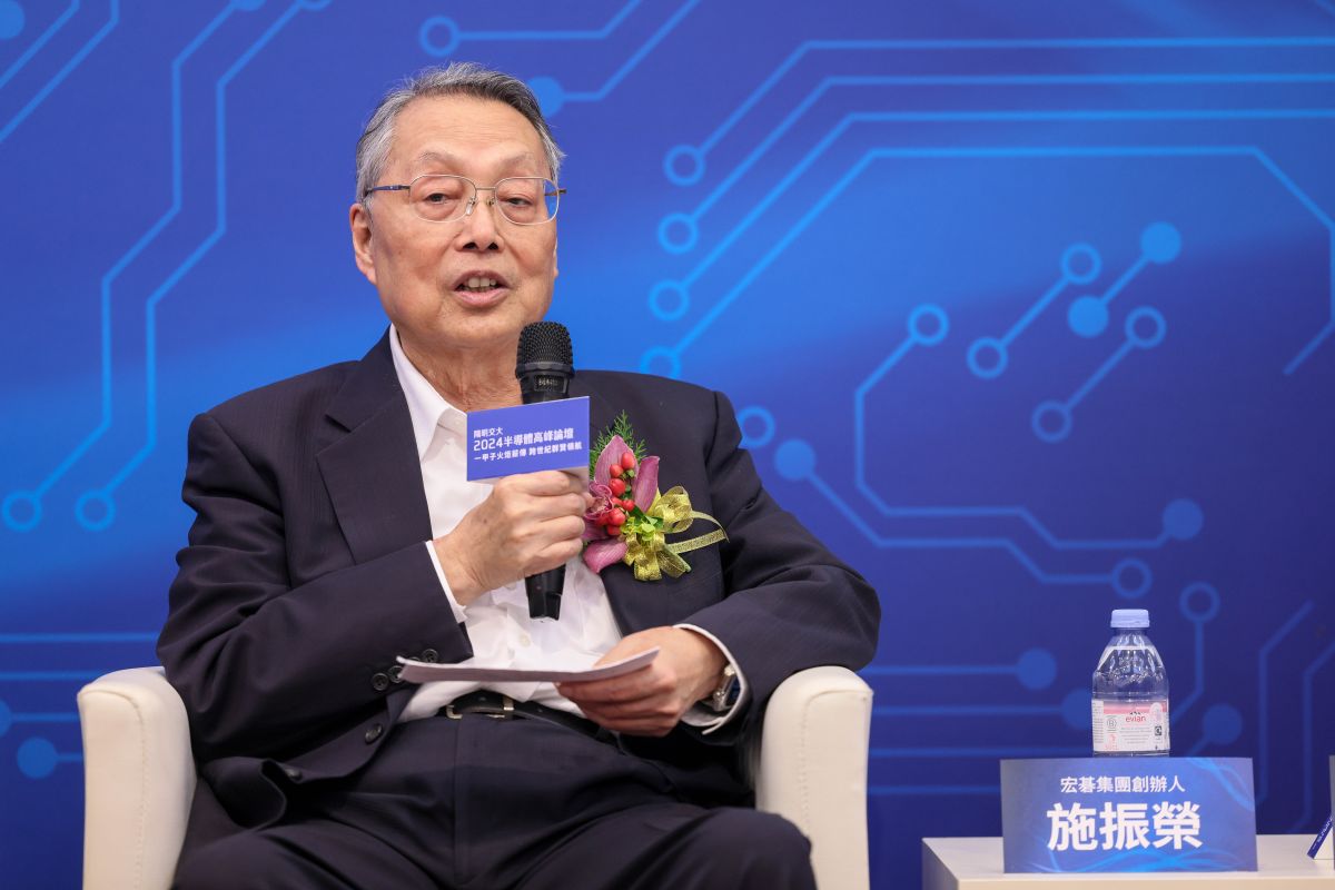 Stan Shih, Founder of Acer Group, graduated from the Department of Electronic Engineering (currently affiliated with the DEE) and the Institute of Electronics.