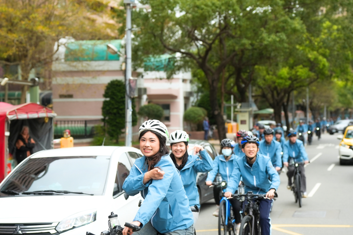 “Pioneer Ride” connects campuses by bike at Hsinchu.