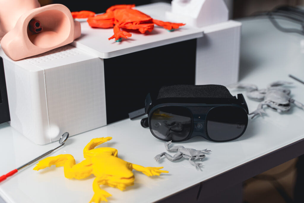 NYCU leads the application of “virtual-reality synchronization” in medical training, combining virtual and physical models to enhance learning. This innovative approach spans from neonatal intubation to minimally invasive surgery, setting a new standard for medical education.