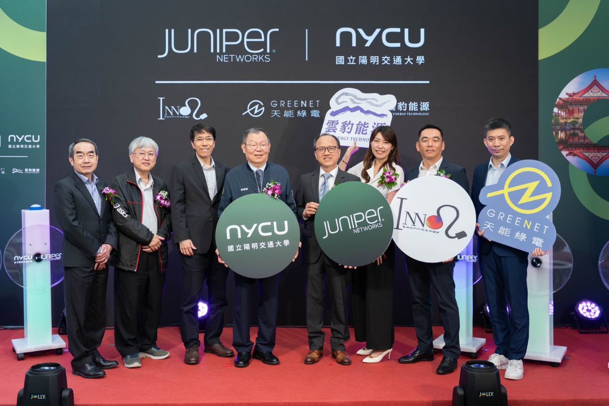 NYCU Partners with Juniper Networks to Champion Renewable Energy with 30,000 kWh Green Power Certificate