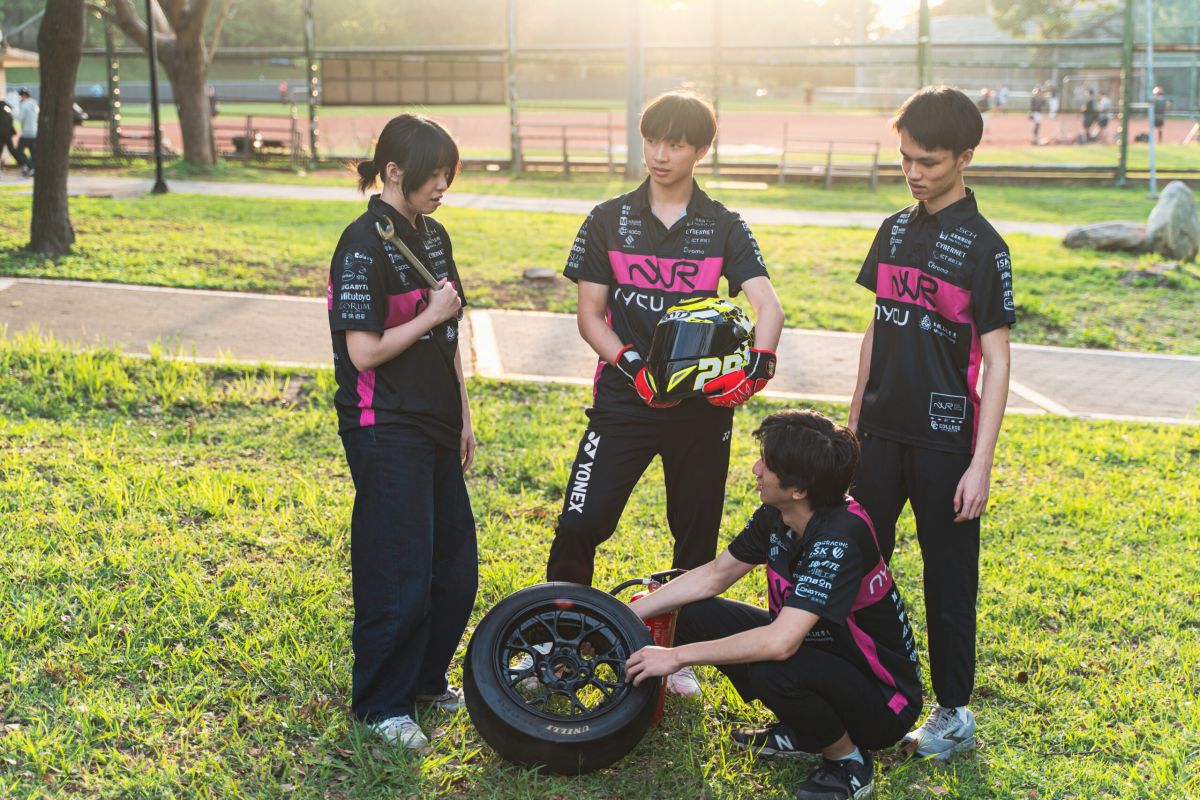 NVR Team Captain Chu Wei Yang explains that FSAE is more than just a test of speed—it challenges teams to operate like a real company, evaluating not only vehicle performance but also marketing, cost control, and business planning.
