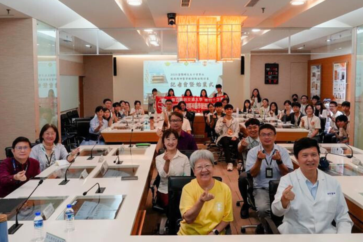 NYCU Crusade Mental Health Service Team has set off for Kai-Syuan Hospital to provide compassionate care to patients.