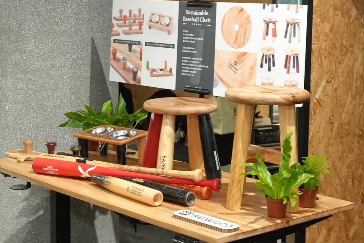 Broken baseball bats from the NYCU baseball team are creatively transformed into stools, hangers, and pet trays, adding warmth and character to campus life.