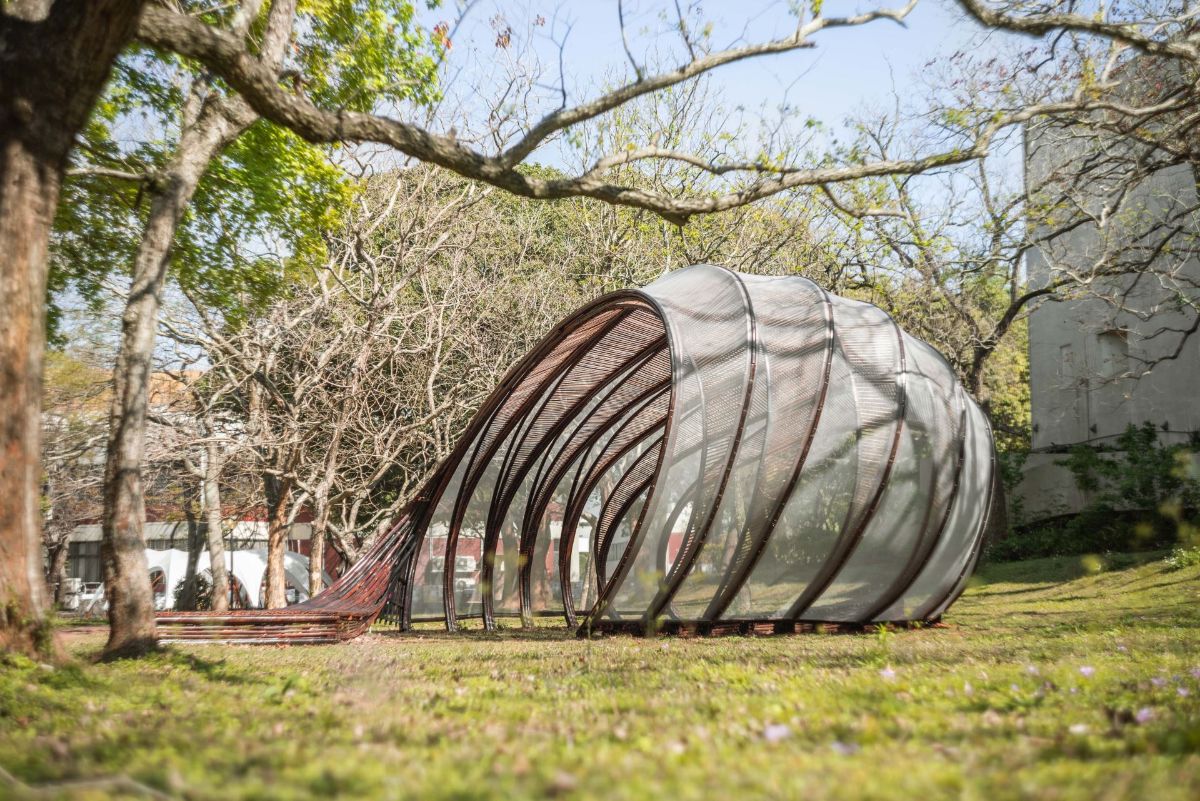The Rolling Pavilion, designed by Assoc. Prof. Ling-Li Tseng of NYCU Graduate Institute of Architecture is itself a symbol of “art as everyday life.” Built in 2024, the bamboo structure now serves as a multi-purpose platform for exhibitions, gatherings, and performances—transforming meaning as it evolves with the community.