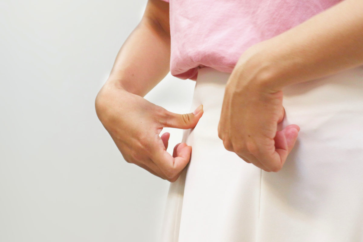The study confirms that various forms of abdominal massage can help promote bowel movements. (Image: AI-generated)