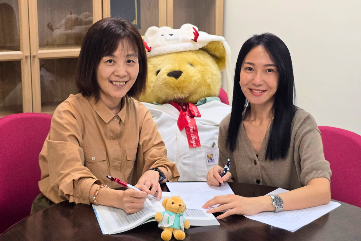 Professor Li-Yin Chien (left) and her research team found that children conceived through IVF may face a higher risk of congenital heart disease than those conceived naturally.